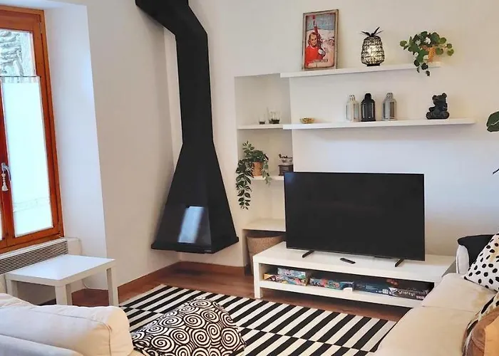 Bonita Planta Baja En Con Wifi Apartamento