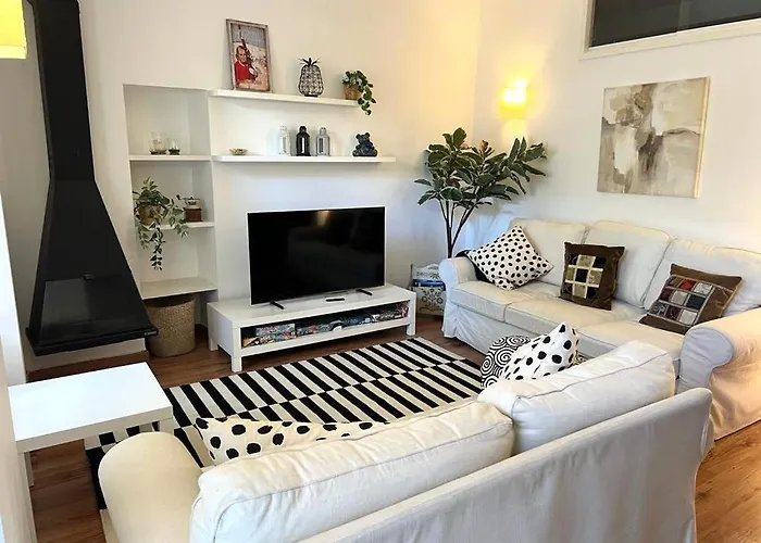 Apartamento Bonita Planta Baja En Con Wifi Err